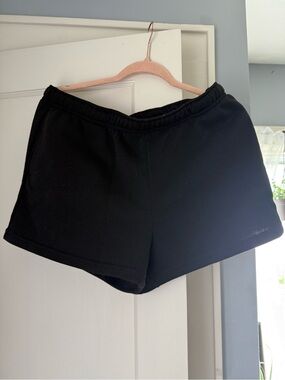 H&M Black Athletic Elastic-Waist Shorts
